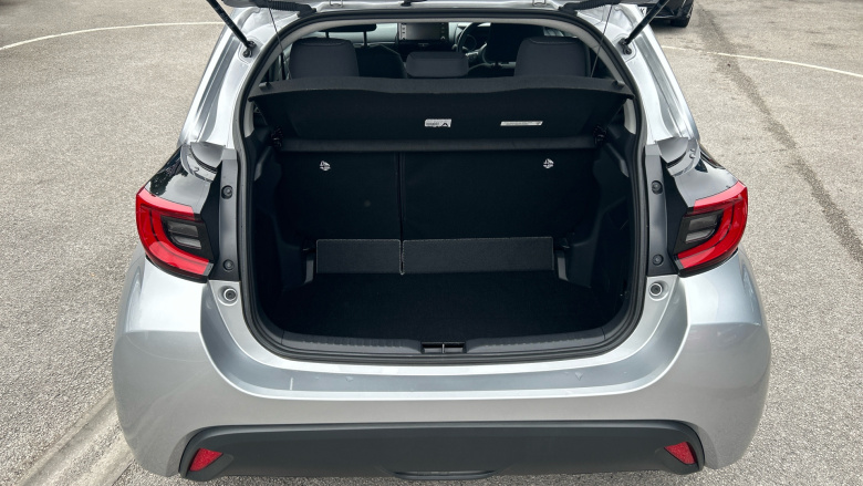 Toyota Yaris 1.5 Hybrid Design 5dr CVT Hybrid Hatchback